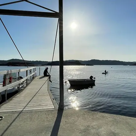 펜션 With Sunset Views And Private Dock *