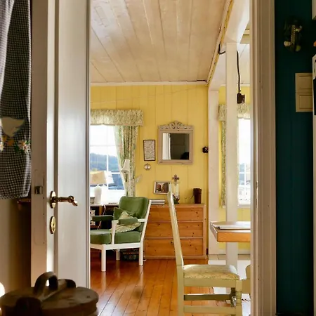 With Sunset Views And Private Dock * 桑讷菲尤尔