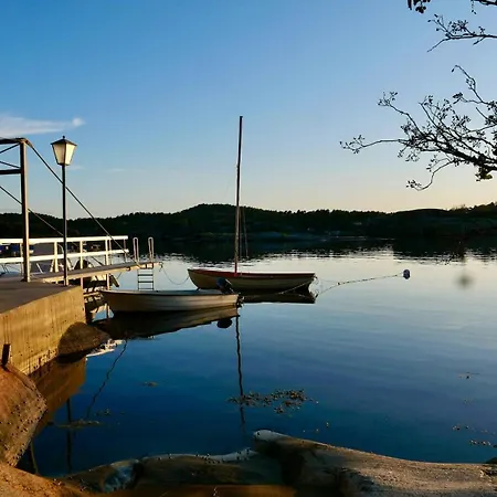 펜션 With Sunset Views And Private Dock *