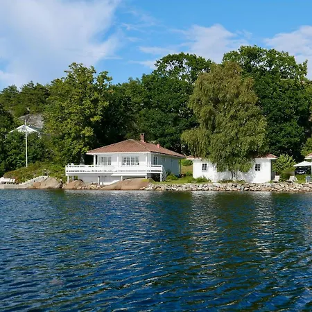 With Sunset Views And Private Dock *