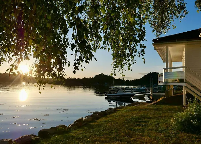 With Sunset Views And Private Dock *