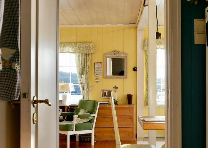 With Sunset Views And Private Dock * Sandefjord