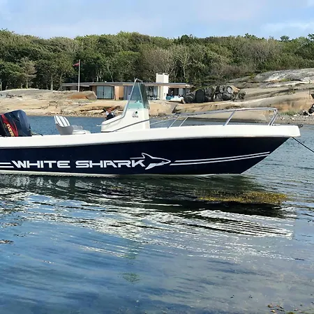 With Sunset Views And Private Dock Сasa de vacaciones *